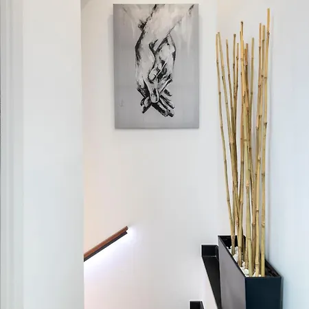Spacious Duplex - 2 Private Bathrooms - Workspace Sevilla